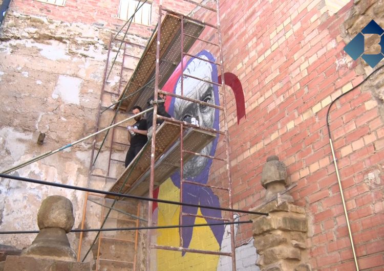 Nou mural a Lo Carreró de Montgai dels artistes portuguesos Draw & Contra