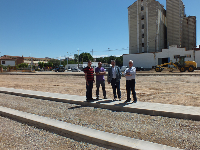 El pàrquing i la zona d’esbarjo de davant la residència Comtes d’Urgell entraran en funcionament d’aquí dues setmanes