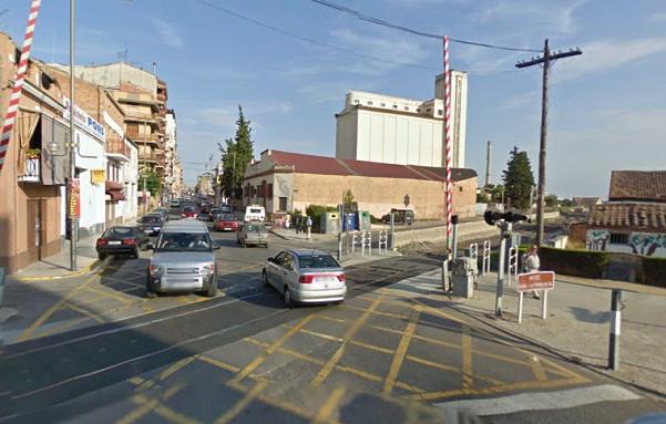 Talls de circulació per la renovació del pas de nivell del carrer Urgell