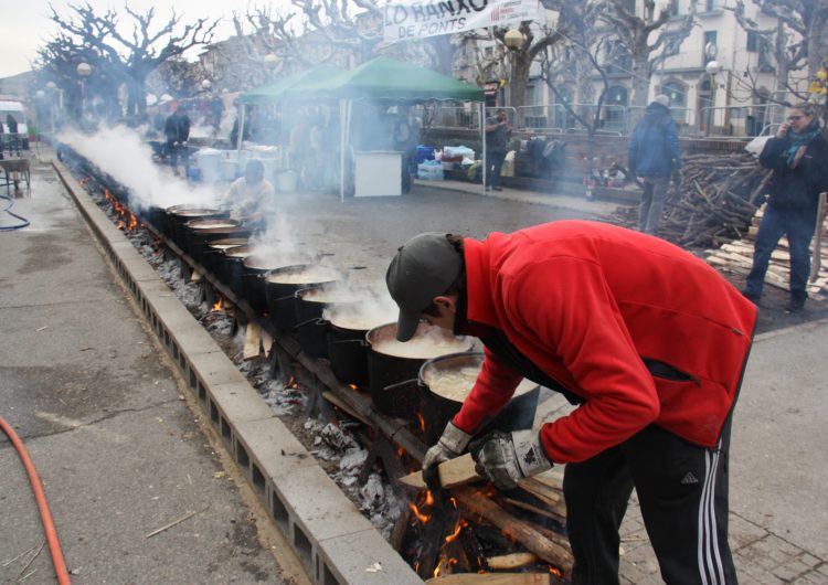 Ponts celebra la popular festa del ranxo repartint-ne unes 12.000 racions