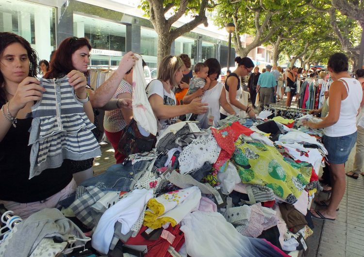 L’Associació de comerciants de Balaguer organitza una nova edició del Mercat de les Rebaixes d’Estiu