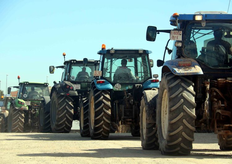 Unió de Pagesos es mobilitza amb tractorades arreu de país per exigir a l’Estat mesures per a la pagesia professional