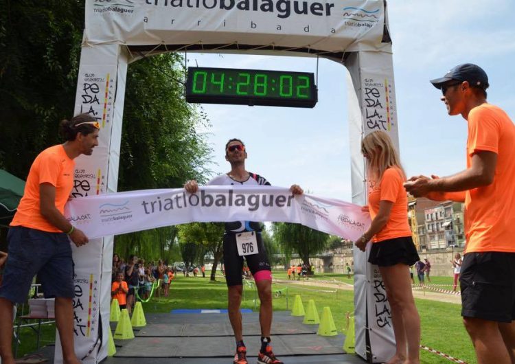 Albert Jiménez i Mercè Tusell, guanyadors de l’11è Triatló Internacional de Balaguer