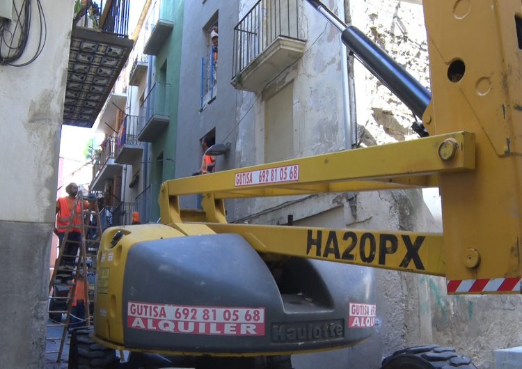 Balaguer arranja dos habitatges del carrer Cadena