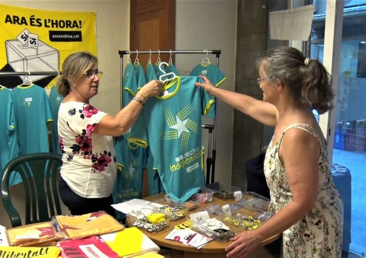 L’ANC de Balaguer inicia la venda de samarretes i tiquets d’autobús per la Diada