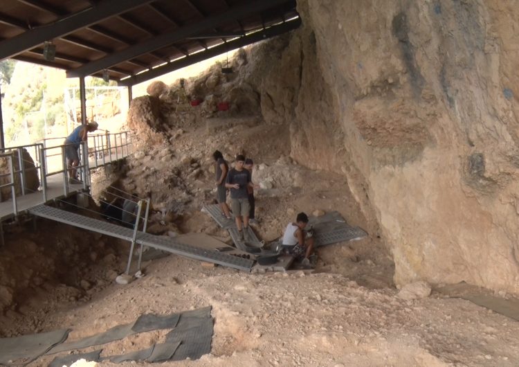 S’inicia un nou període d’excavació al jaciment de La Roca dels Bous