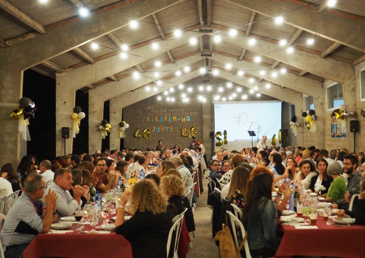 300 persones celebren els 40 anys de l’Associació l’Estel i els 25 del seu Club Esportiu