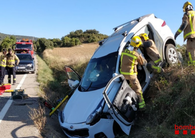 Un ferit en una sortida de via a Artesa de Segre