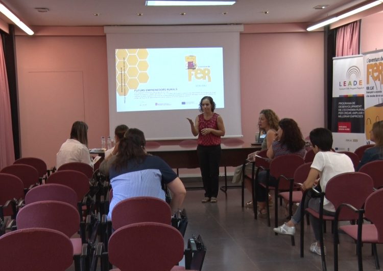 Jornada per difondre el projecte FER a la comunitat educativa