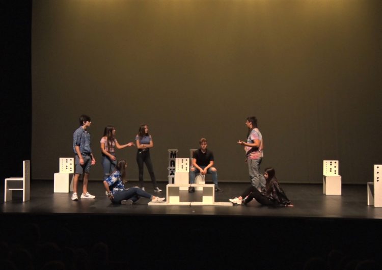 Més de 500 alumnes gaudeixen de l’obra ‘Max in love’ sobre educació afectiva i sexual