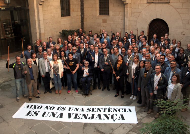 Més d’un centenar d’alcaldes i regidors lleidatans mostren el rebuig a la sentència contra els líders independentistes