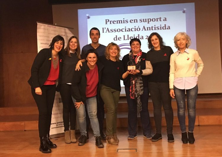 L’Oficina Jove de la Noguera rep un premi de l’Associació Antisida de Lleida