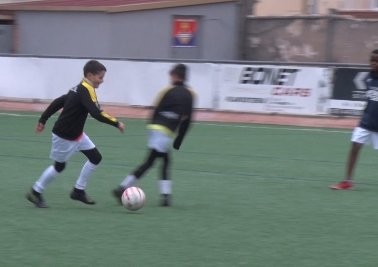 Comença el campus de Nadal del CF Balaguer