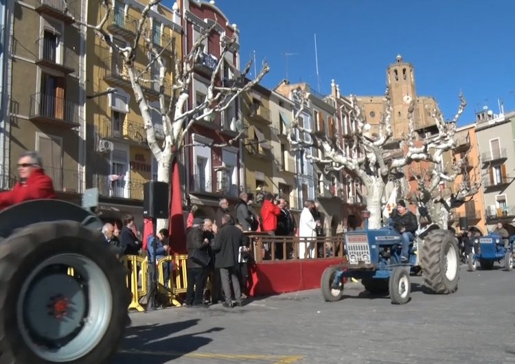 Balaguer es prepara per la Festa de Sant Antoni