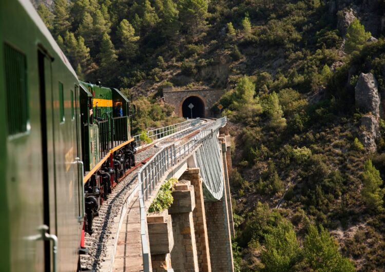 El Tren dels Llacs inicia el servei el 4 de juliol amb 13 circulacions del tren històric i 2 del tren panoràmic