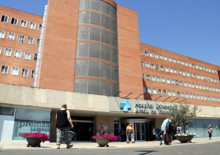 L’Hospital Arnau de Vilanova només utilitza una de les tres plantes per a pacients ingressats amb covid-19