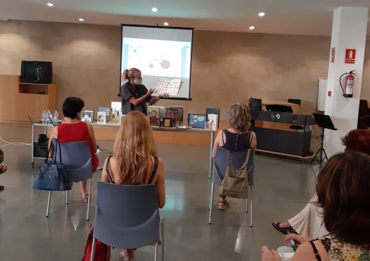 Una vintena de bibliotecaris de la demarcació participen en una jornada professional a Balaguer