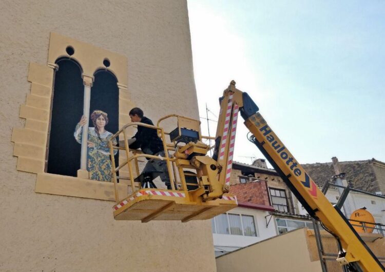 Balaguer homenatja Margarida de Montferrat amb un mural