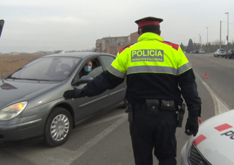 Els Mossos controlen les entrades i sortides de Balaguer en el primer dia del nou tram de confinament municipal