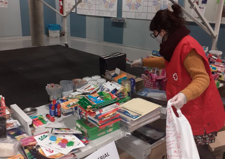 Creu Roja Joventut reparteix 3.717 joguines i llibres a més de 1.300 infants de la demarcació