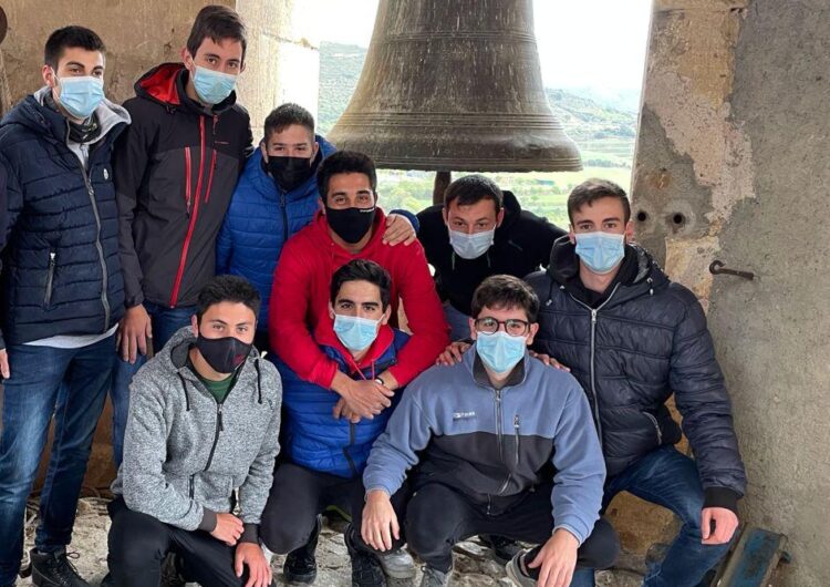 Els joves mantenen la flama de la Trobada de Campaners d’Os de Balaguer