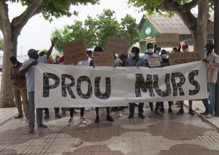 ‘Prou murs’, la marxa a Balaguer en motiu del Dia Internacional de les persones refugiades