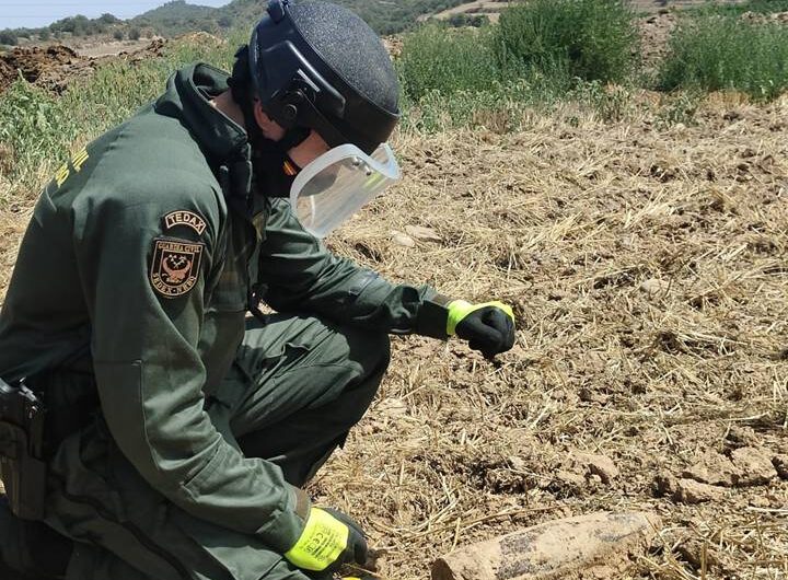 Troben una bomba de la Guerra Civil prop de la C-14 a Artesa de Segre