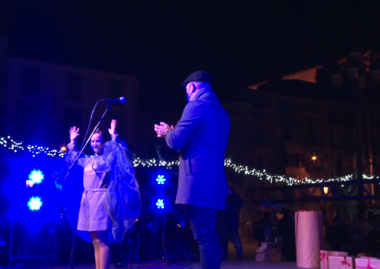 L’encesa de llums marca l’inici de les festes de Nadal a Balaguer