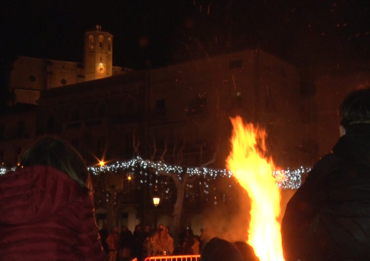 Balaguer recupera ‘La gran cremada’ més d’un segle després