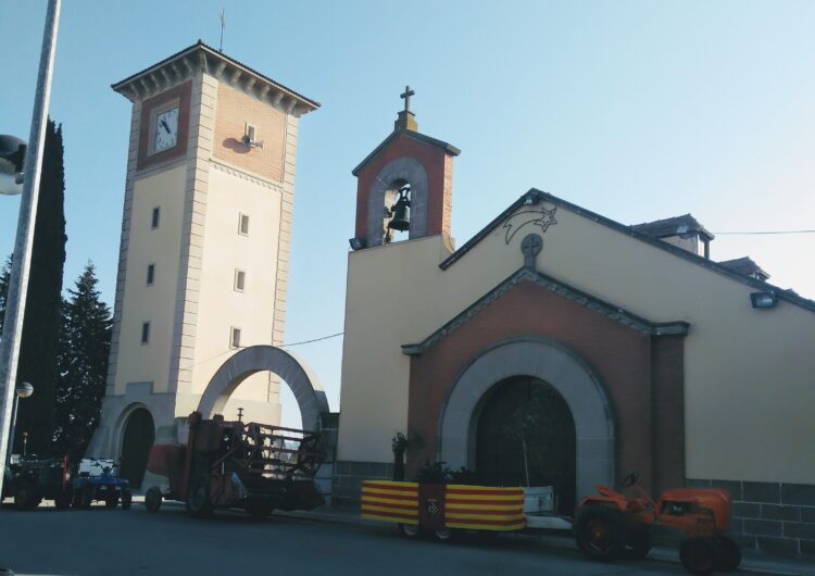 El nucli de La Ràpita celebra els Tres Tombs de Sant Antoni