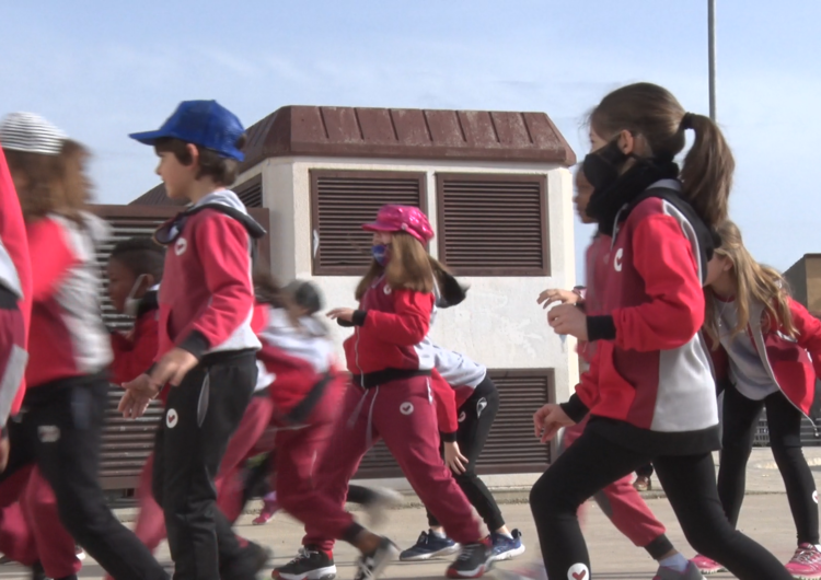 Els jocs tradicionals tornen a unir les escoles de Balaguer