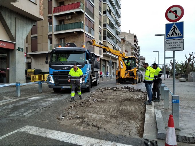 Comencen les obres de substitució de la plataforma sobreelevada del carrer Pere III