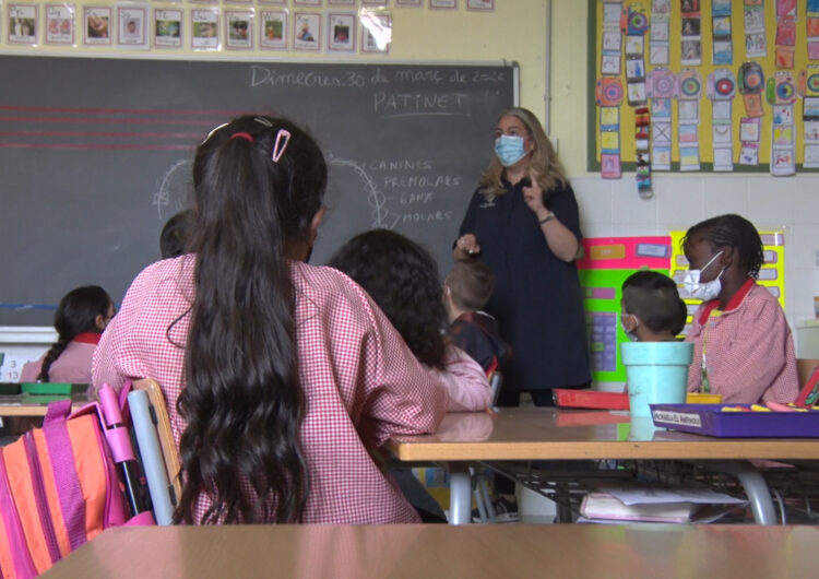 La Clínica Dental Balaguer imparteix el taller ‘Cuidem el somriure’ a l’escola Àngel Guimerà