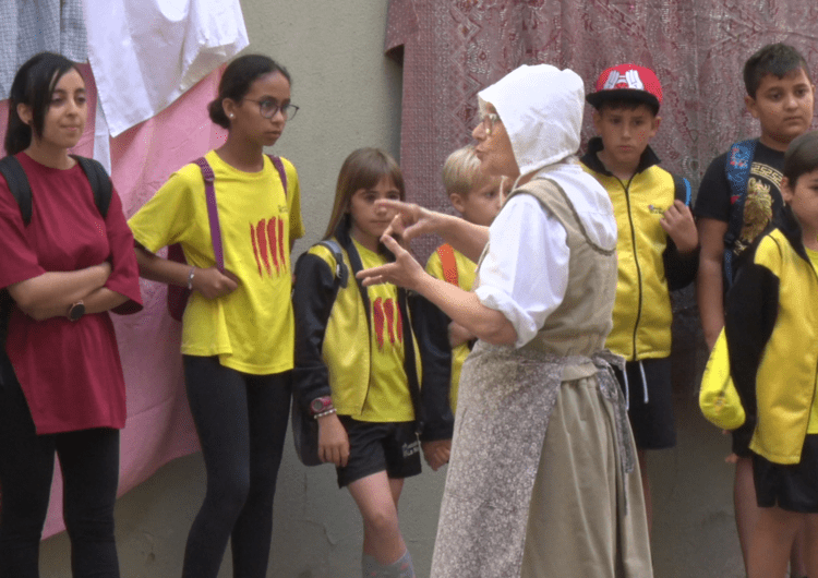 Les visites escolars donen el tret de sortida a l’Harpia Balaguer Medieval