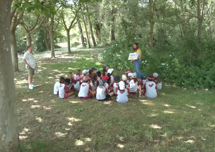 L’entorn del Monestir de les Franqueses es converteix en un taller de cistelleria i de paraules