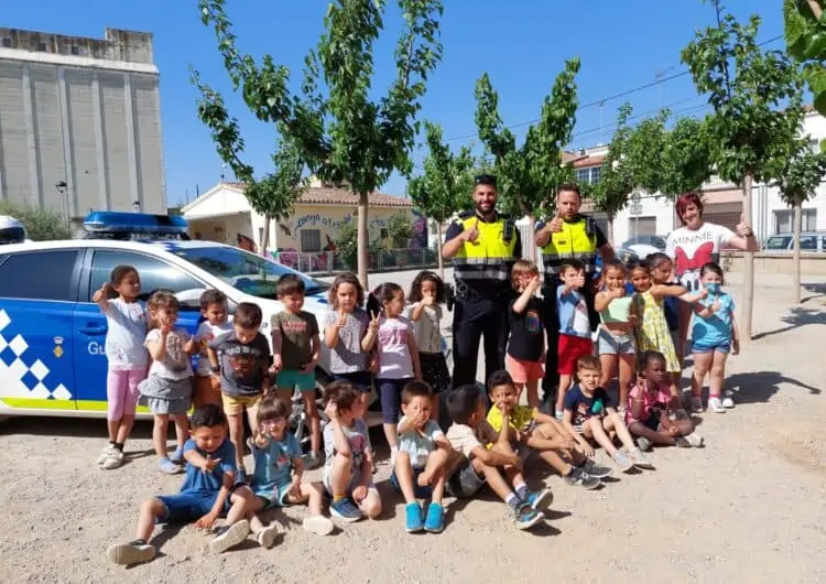 La Guàrdia Urbana visita els escolars de la ciutat