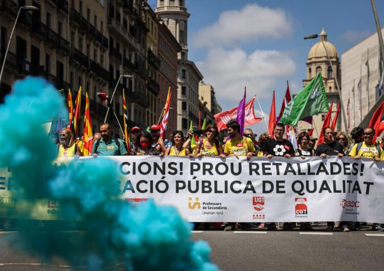 Els sindicats educatius convoquen vaga el 7 de setembre, primer dia de classe a Secundària, i el 28