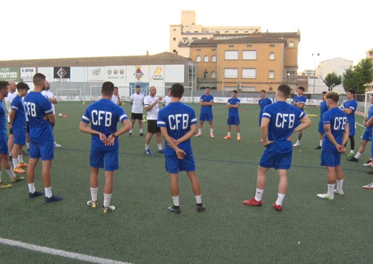 El CF Balaguer comença els entrenaments de la temporada del retorn a Primera Catalana