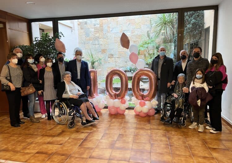 La Residència Sant Domènec de Balaguer ret homenatge a dues usuàries centenàries