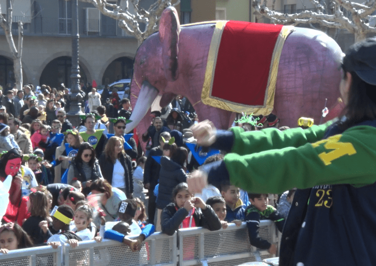 La Gran rua infantil protagonitza el diumenge de carnestoltes