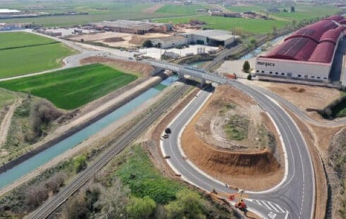 FGC inaugura el nou pas elevat a Balaguer