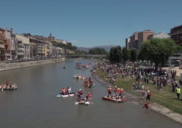 La Transsegre recupera la baixada en barques