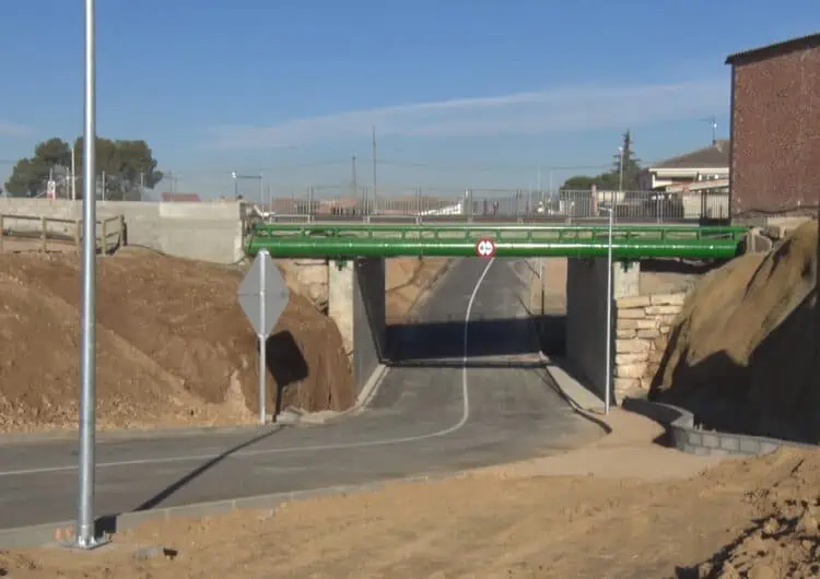 Ferrocarrils finalitza la construcció del nou vial de la Sucrera a Térmens