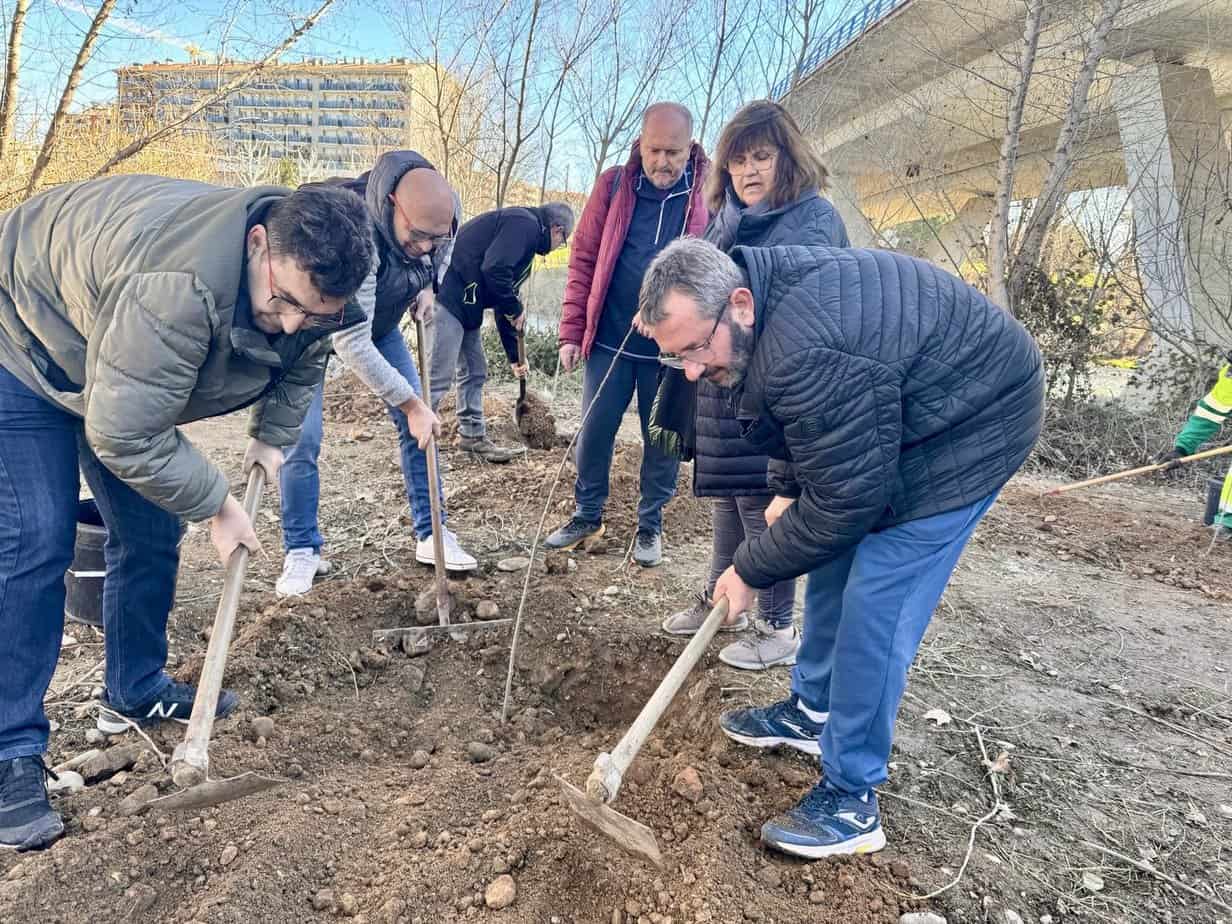 La Paeria realitza tasques de millora i adequació de la zona propera al camí de les Franqueses