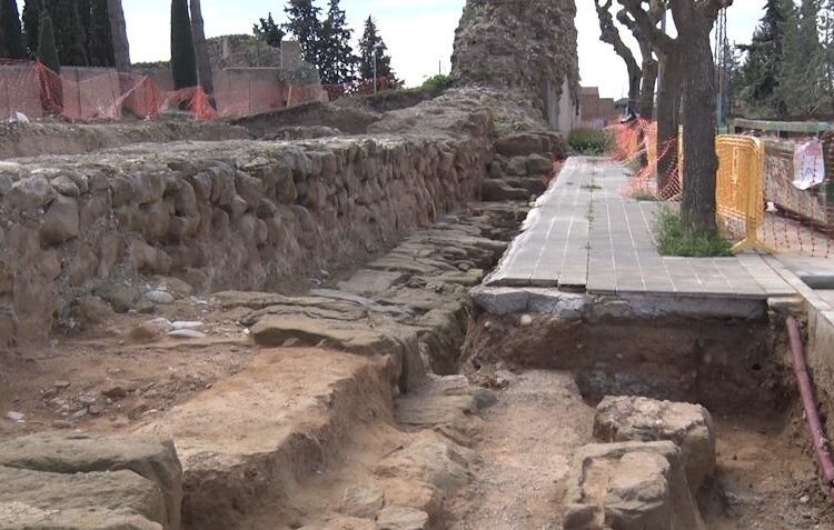 Acaben les excavacions per conèixer l’abast de la torre descoberta a la muralla emiral de Balaguer