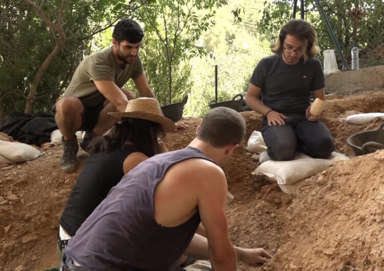 Es reprenen les excavacions a la Cova Gran de Santa Linya