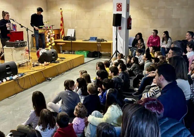 L’Emboirats segueix apropant la cultura als infants