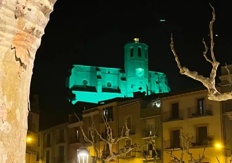 Santa Maria s’il·lumina contra el càncer