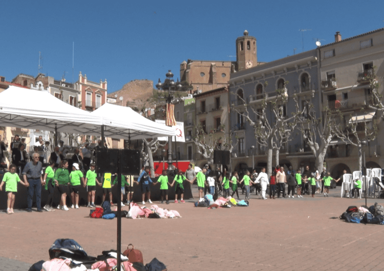 Balaguer celebra el Dia de la Dansa amb una trobada sardanista escolar