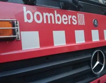 Estabilitzat el foc forestal situat en una zona d’accés difícil a Vilanova de Meià